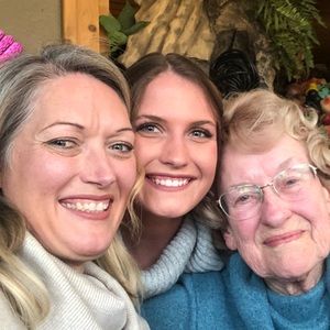 Meet your Posher, Ellen